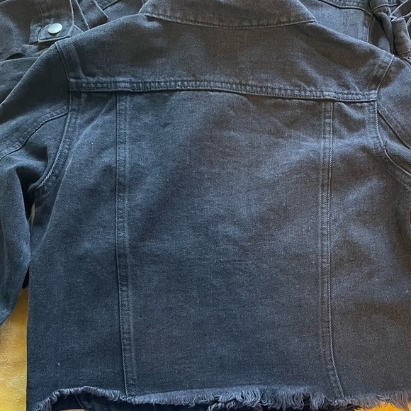 NWT Denim distressed jacket - Picture 3 of 3